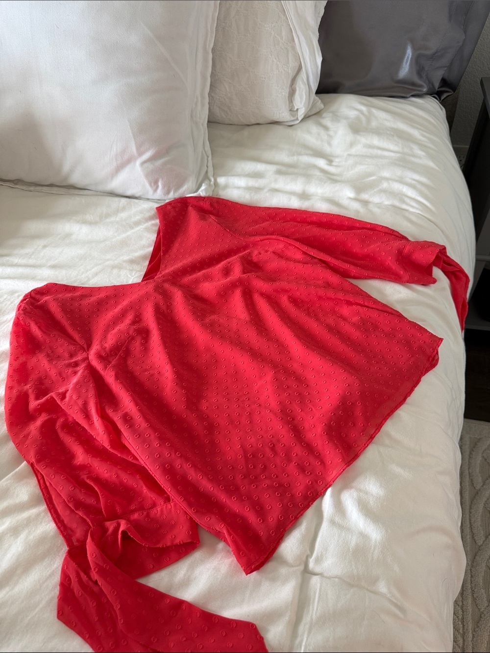 The Limited Coral Quarter-Sleeve Women's Top - with ties at end of sleeves